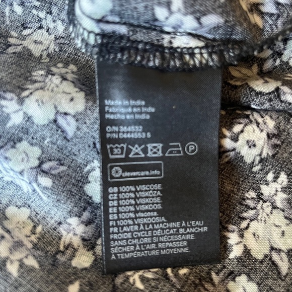 H&M Long Sleeve Mini A-line Black Floral Sundress sze 8 - Picture 11 of 12